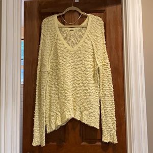 Pale yellow V neck sweater !